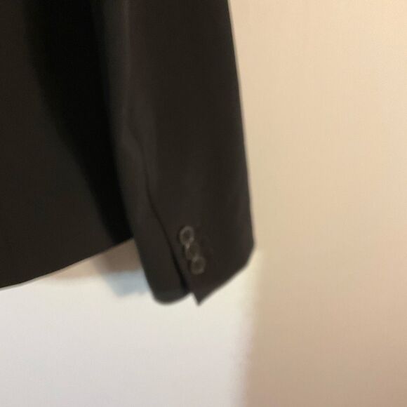 Black Blazer Theory Quality luxury minimalist Black 8 capsulewardrobe - Picture 10 of 15